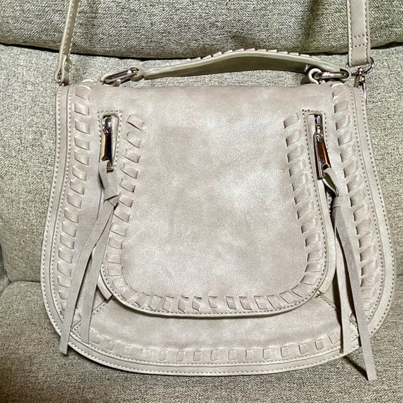 🔥Urban Expressions Vegan Leather Khloe Crossbody🔥 NWOT - Picture 3 of 15